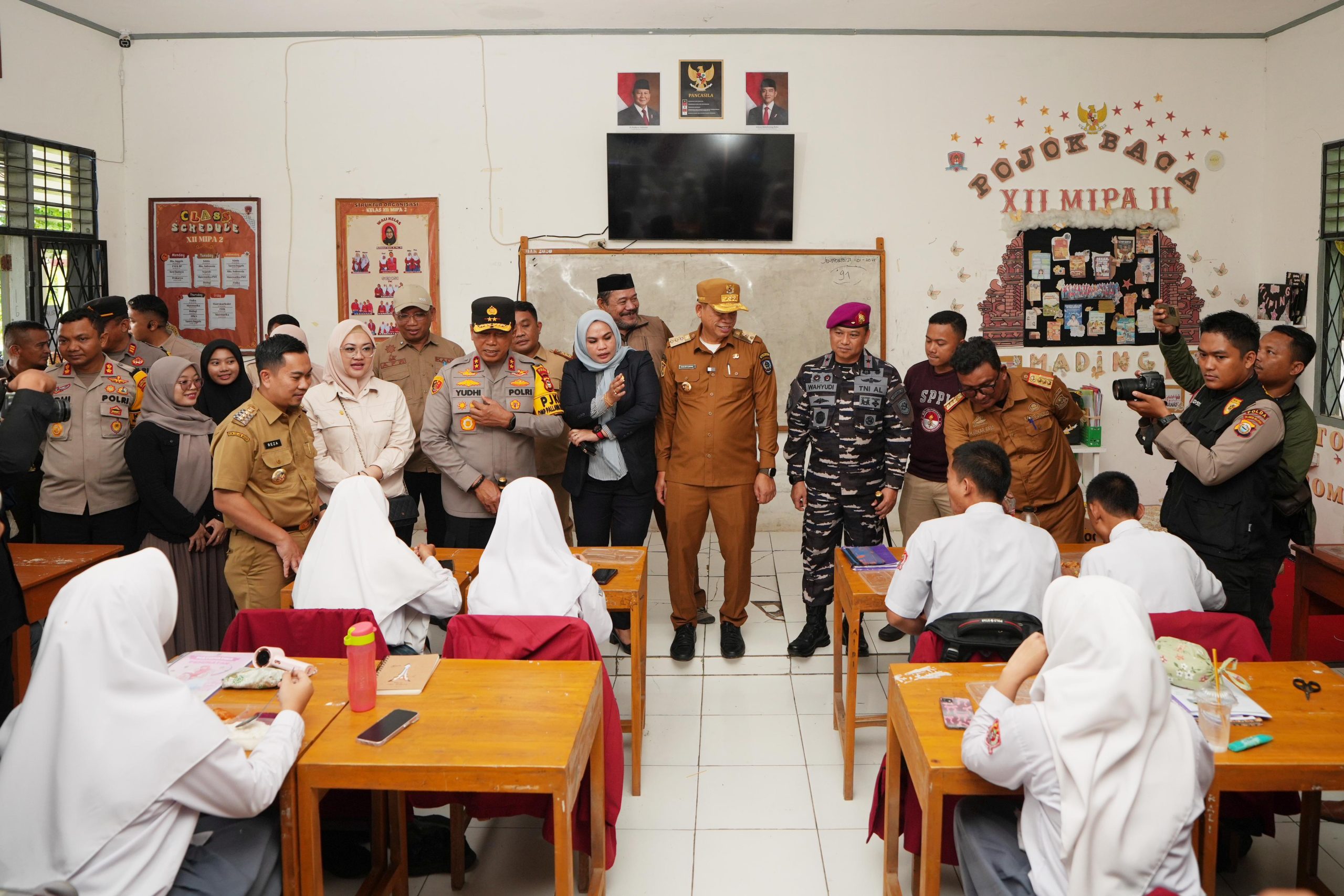 Pj Gubernur Fadjry Mulai Sosialisasi Program Kesehatan Gratis Presiden Prabowo di Jeneponto
