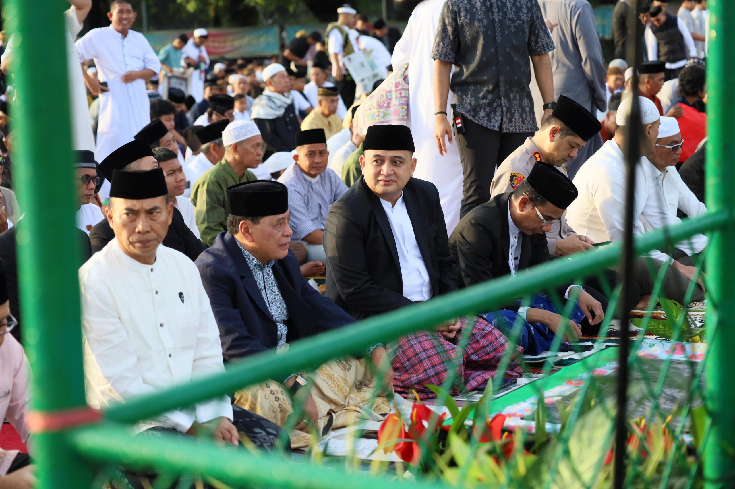 Wali Kota Makassar Munafri Arifuddin Salat Idulfitri di Lapangan Karebosi, Ini Pesannya
