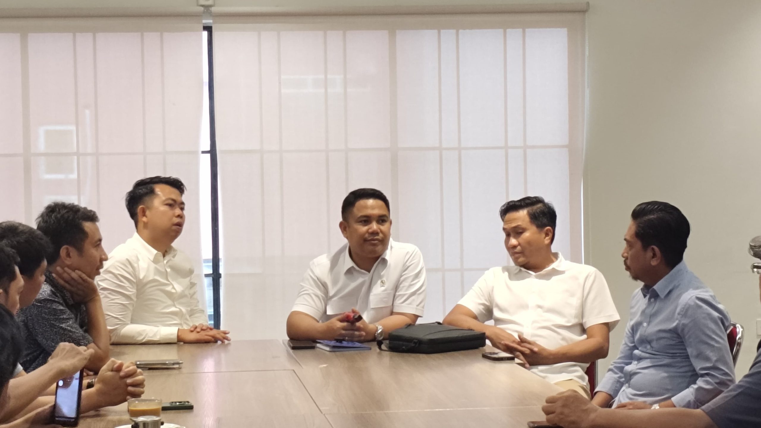 Wamen Dzulfikar Tegaskan Komitmen Pemerintah Lindungi PMI di Luar Negeri