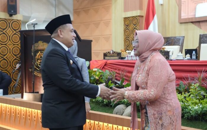 Apiaty Amin Syam Resmi Jabat Anggota DPRD Makassar Gantikan Ruslan Mahmud