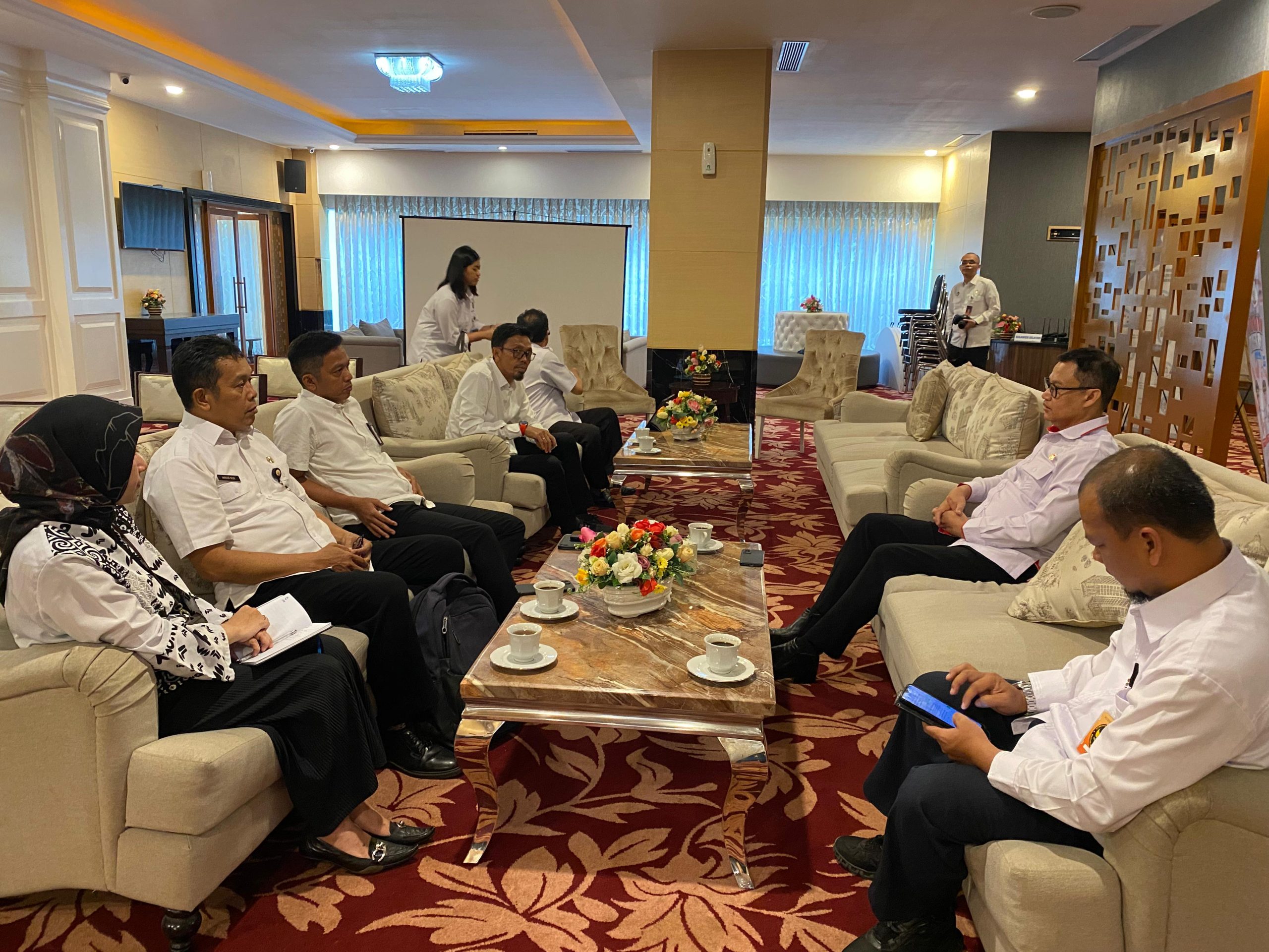 Masyarakat Rentan Terpapar Informasi Menyesatkan, Ini yang Harus Dilakukan Pemerintah