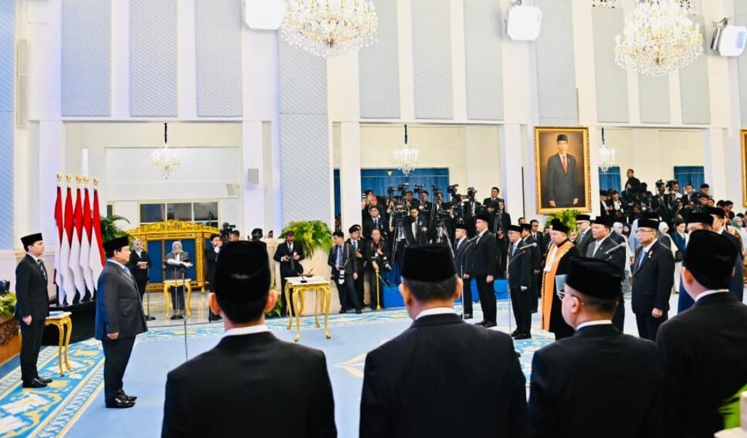Presiden Prabowo Lantik Kepala dan Wakil Kepala Badan di Istana Negara, Ini Daftarnya