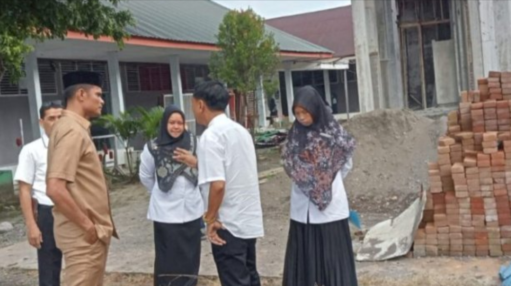 Adi Akbar Tinjau SMP 18 Makassar Jelang SPMB, Ini yang Ditemukan