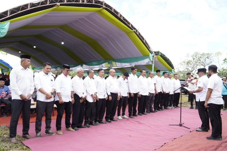 Kukuhkan 1.520 Pengurus Koperasi Merah Putih di Wajo, Bupati Andi Rosman: Wujud Nyata Asta Cita Presiden
