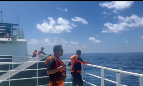 Pencarian Hari Keempat Kapal Ambulans Masih Nihil, Tim SAR Terkendala Arus dan Ombak Tinggi