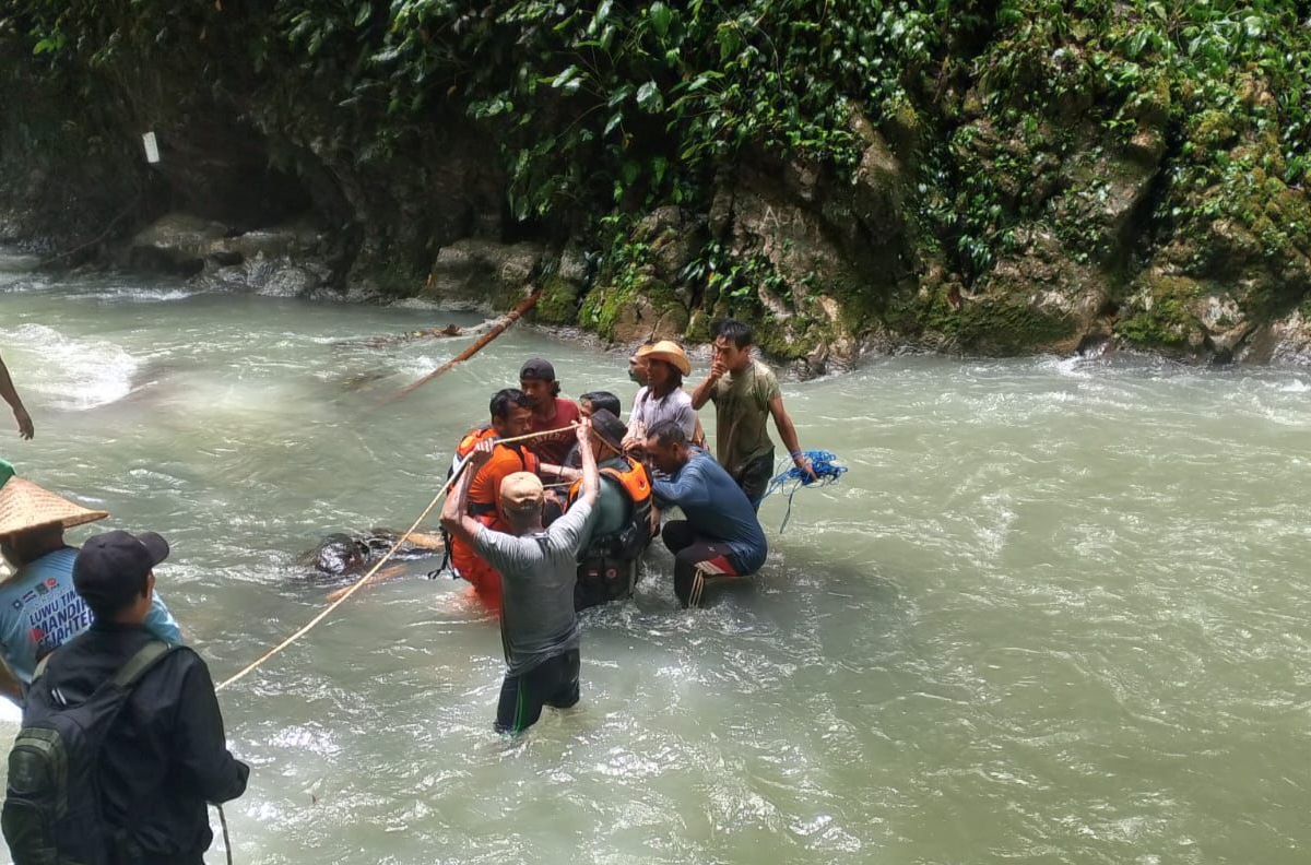 3 Hari Hilang di Air Terjun Kembar, Pemuda Asal Wajo Ditemukan Mengambang Dekat Titik Hilang