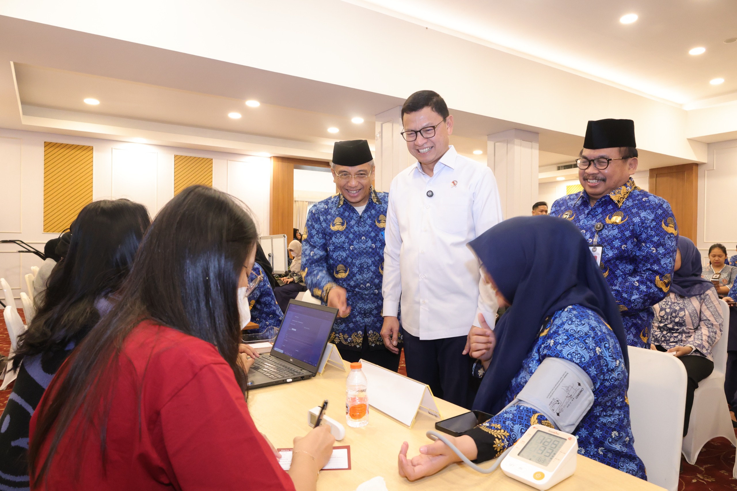 Peduli Kesehatan Wanita Indonesia, Kepala BPOM Taruna Ikrar Pimpin Gerakan sejuta Vaksinasi Kanker Serviks HPV