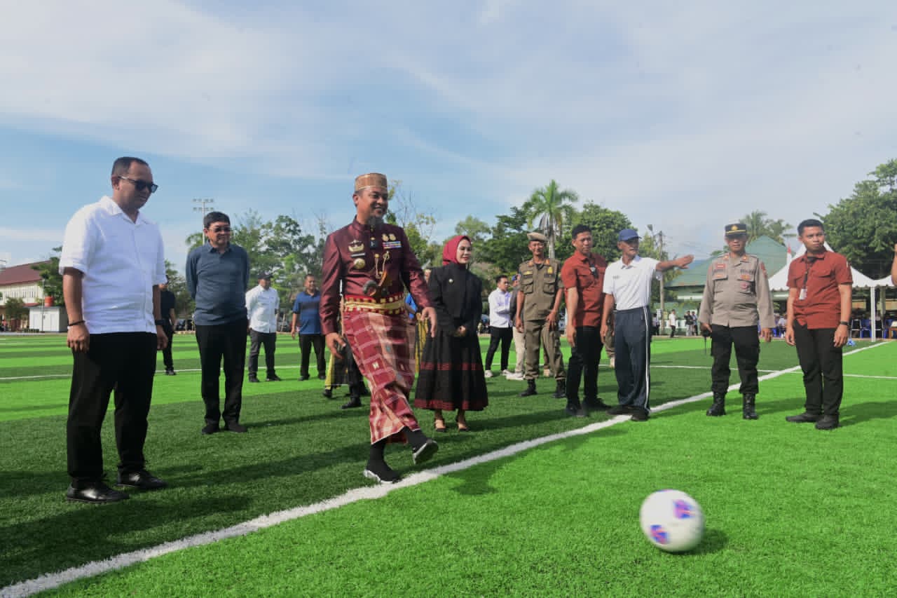 Resmikan Lapangan Gaspa, Gubernur Sulsel Dorong Semangat Olahraga Warga Palopo