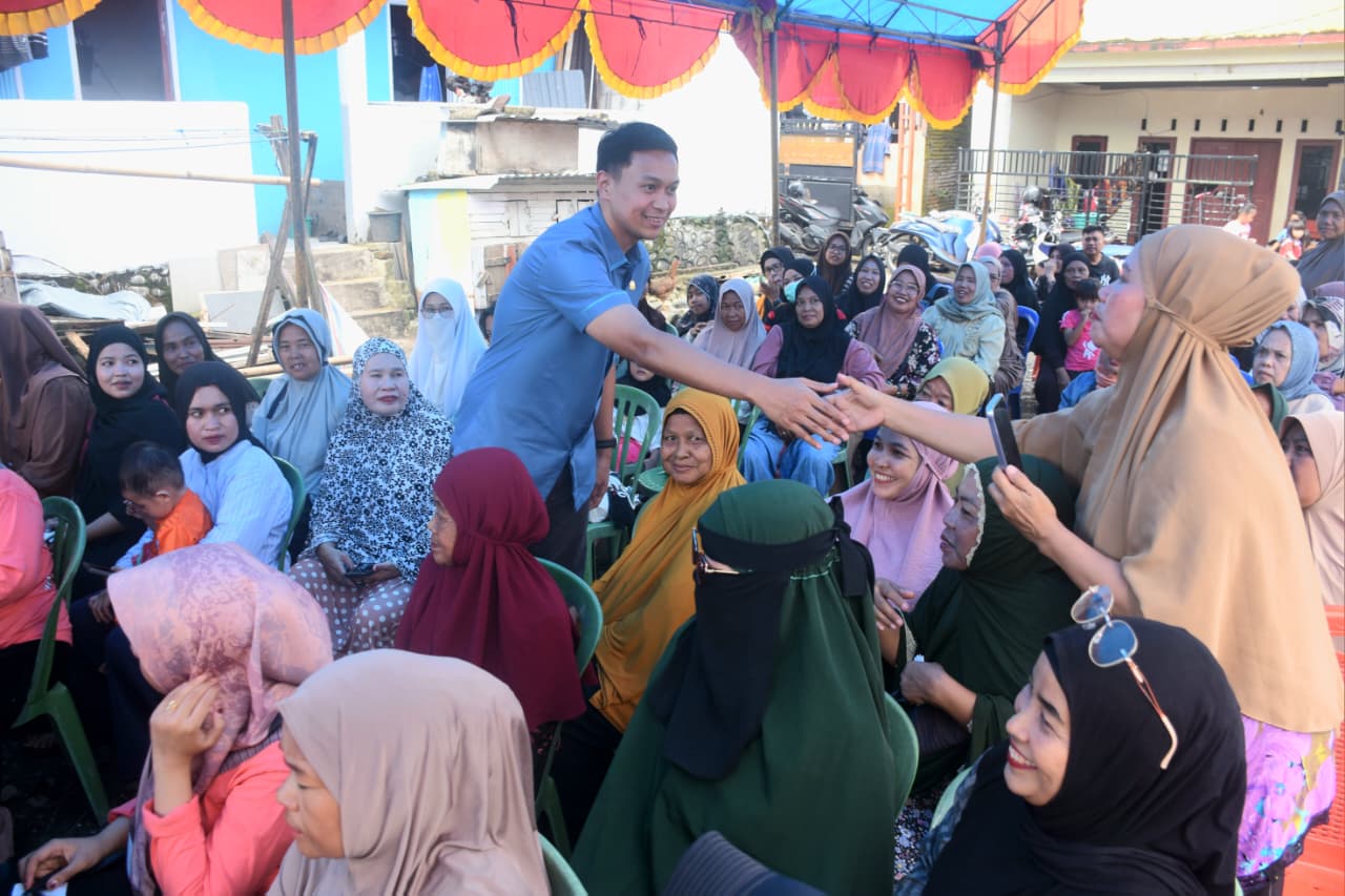 Sasar 3 Titik di Biringkanaya, Anggota DPRD Makassar Andi Odhika Kawal Perbaikan Data Bansos dan KIS