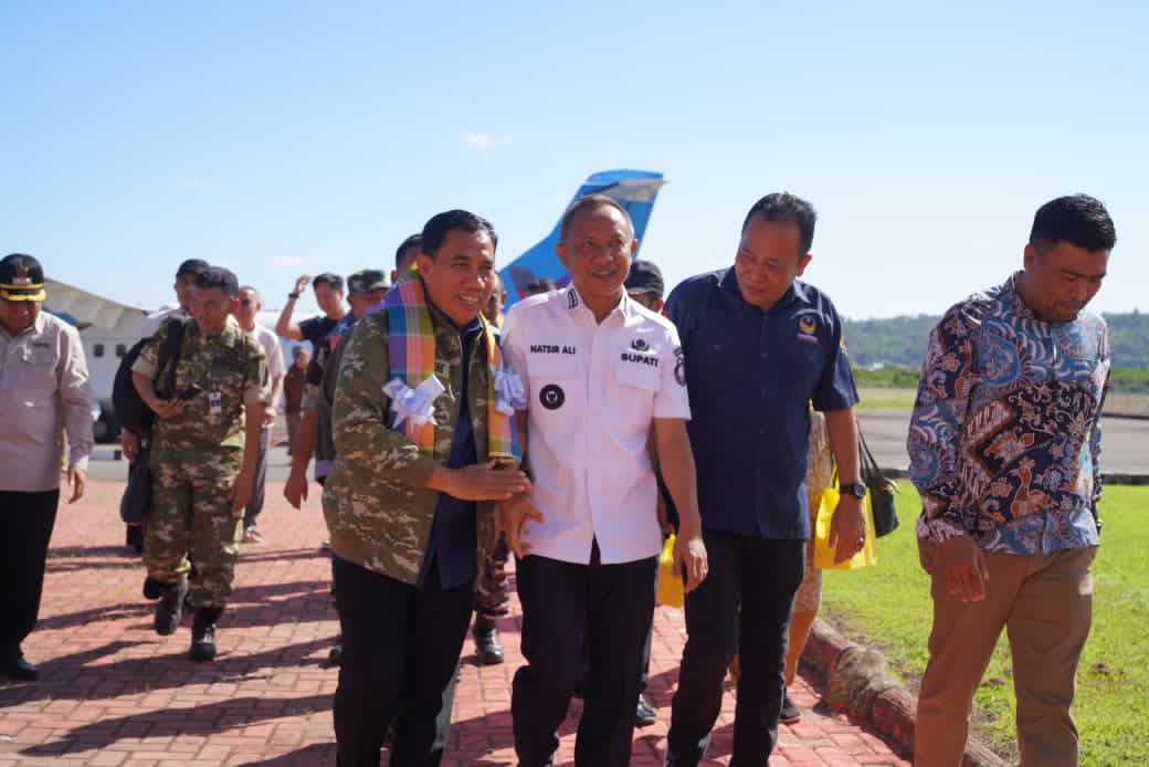 Percepat Pembangunan Lanal Selayar, Anggota DPR RI Achmad Daeng Se’re Gandeng Mabes TNI dan Kemenhan Tinjau Lokasi