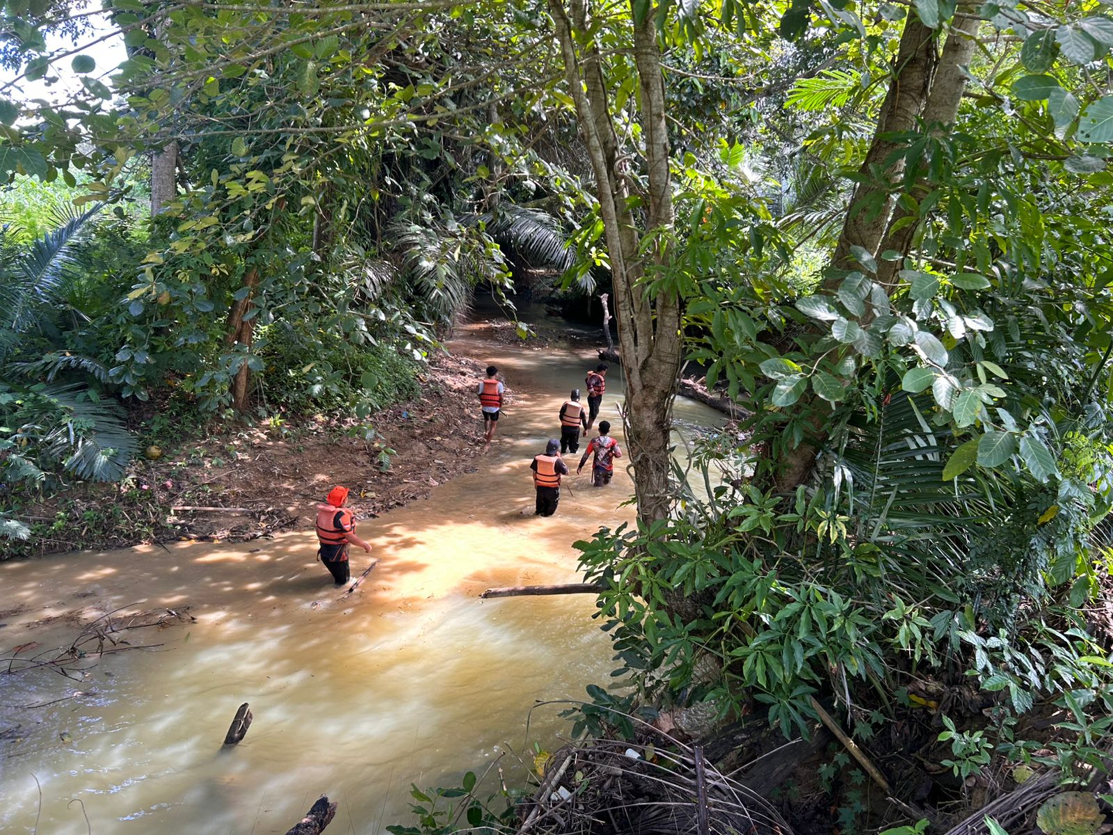 3 Hari Lansia di Soppeng Hilang saat ke Kebun, Tim SAR Perluas Area Pencarian dari Darat hingga Sungai
