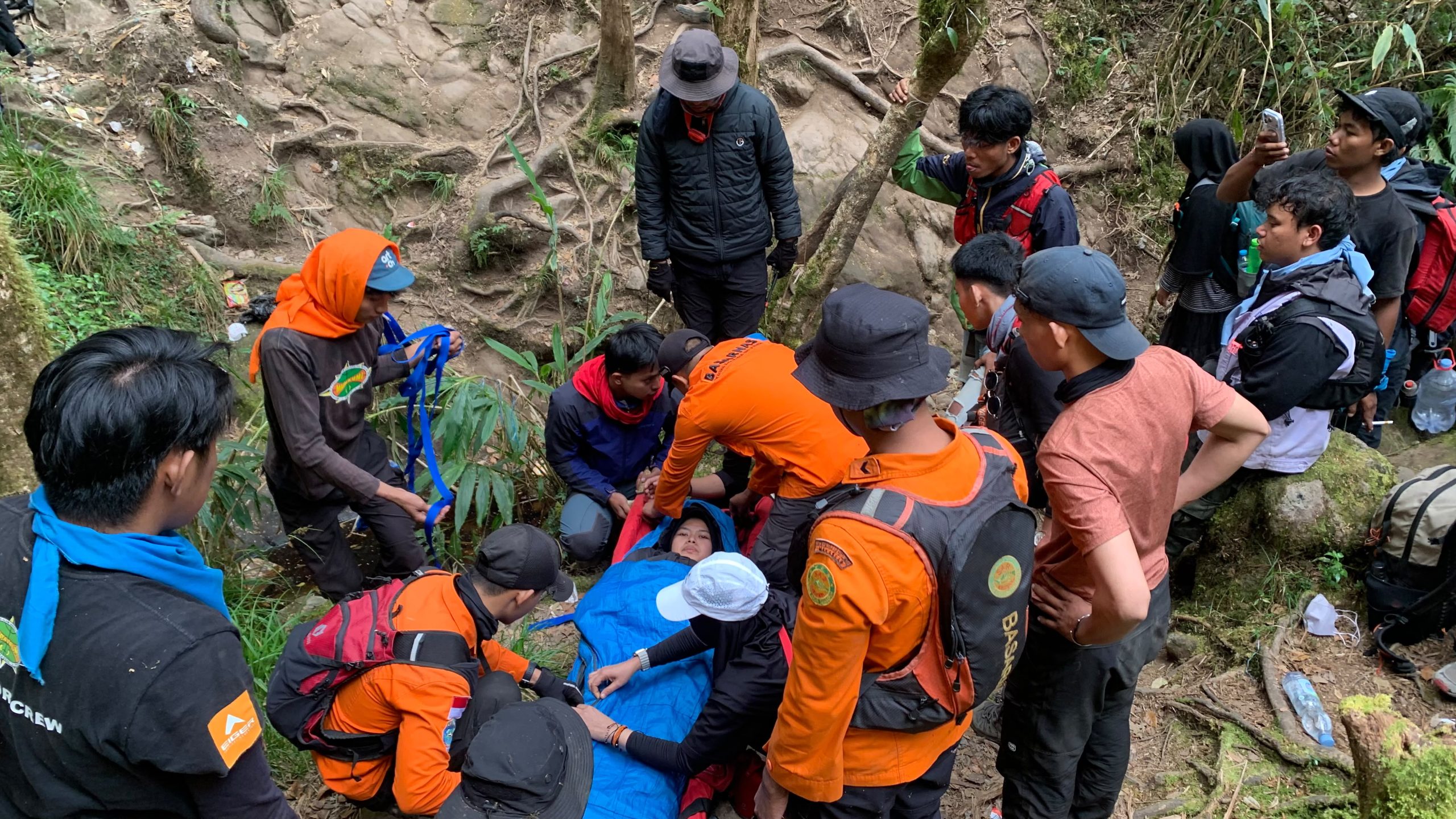 Korban Hipotermia dan Cedera di Bawakaraeng Melonjak ke 31 Orang, Tim SAR Gabungan Masih Evakuasi Pendaki