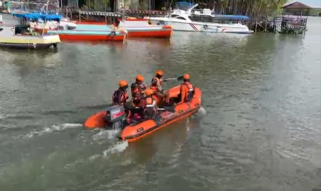 Tragis! Nelayan yang Jatuh di Laut Sinjai Belum Ditemukan, Tim SAR Perluas Area Pencarian