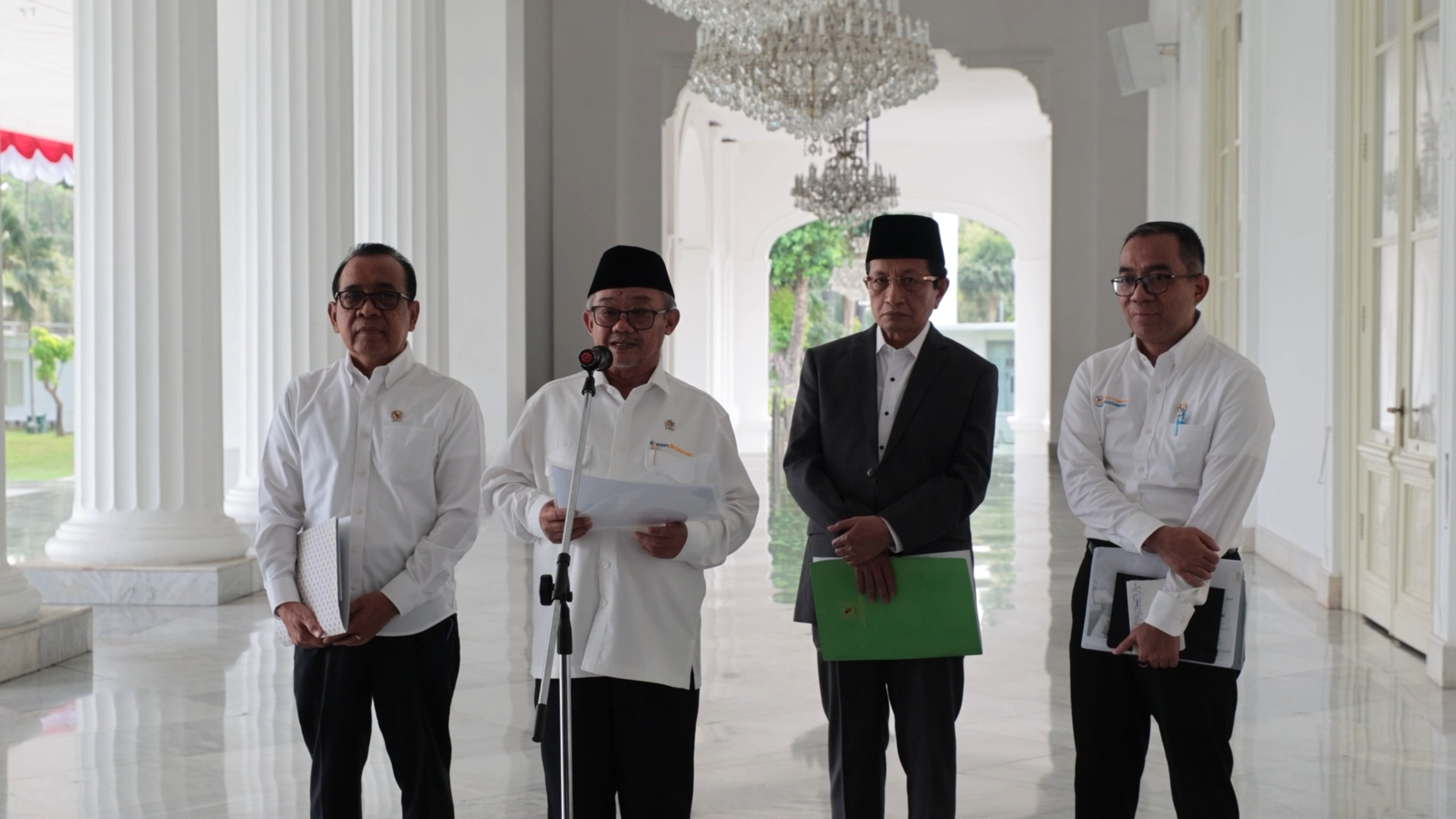 Bukan Hanya Pendidikan Gratis, Presiden Prabowo juga Berkomitmen Tingkatkan Kesejahteraan Guru