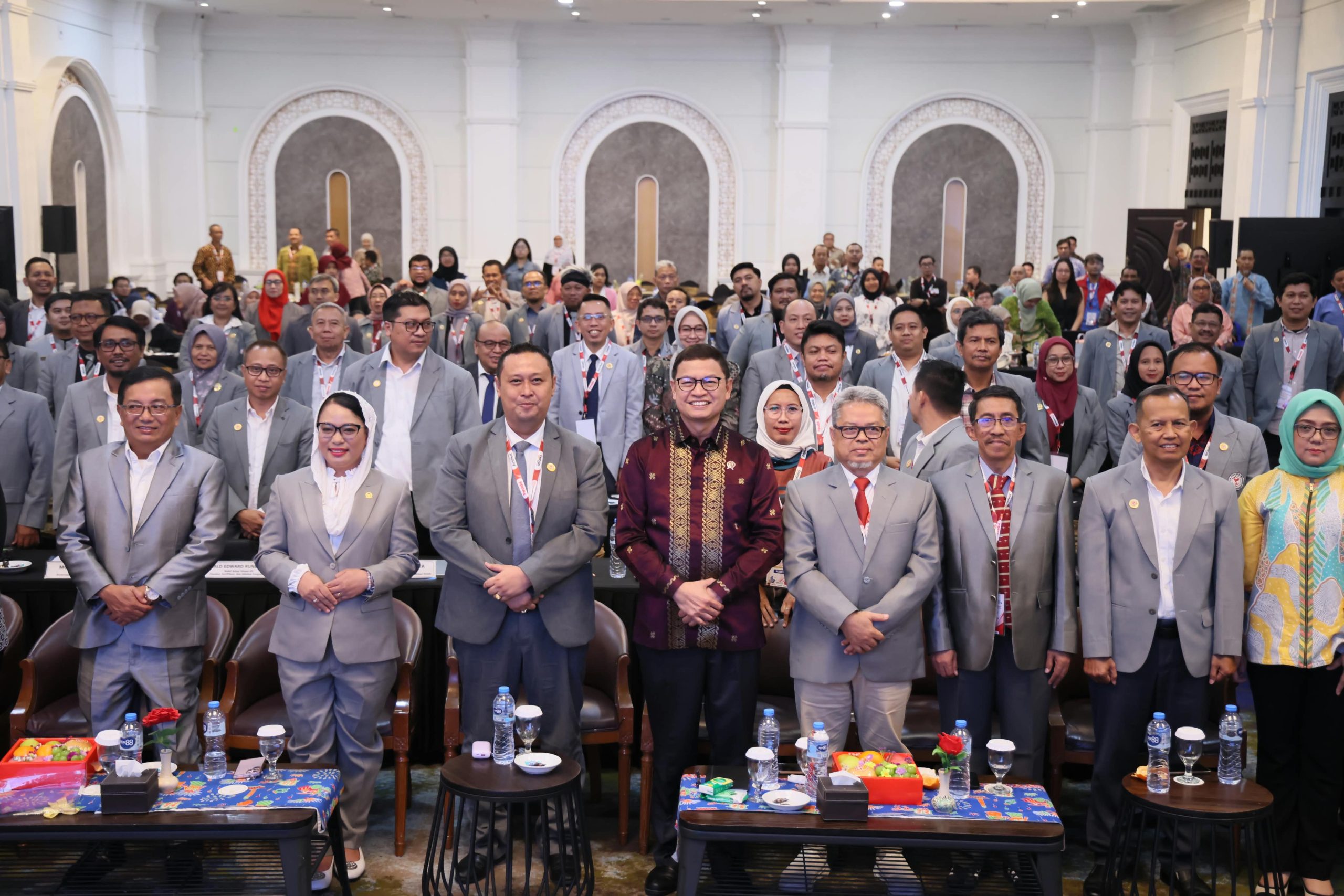 BPOM Ajak IAI Kolaborasi Wujudkan Kedaulatan Obat Nasional, Ini Penekanan Taruna Ikrar